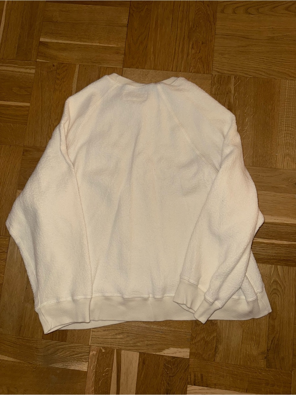 THE GREAT. White plush sweatshirt - Picture 3 of 6